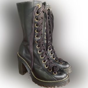 **SOLD                  DocMartens “Carey” Black Leather RARE Women’s US8 (UK6)